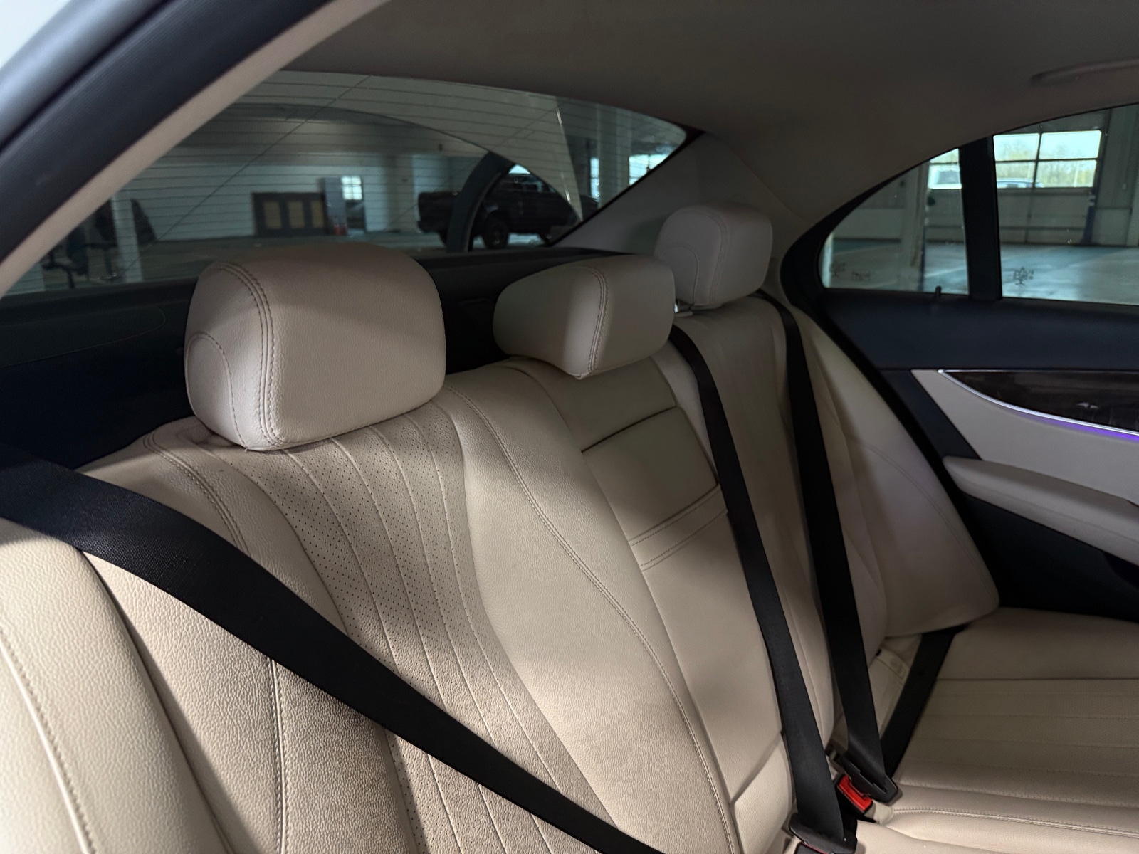 Thumbnail: 2017 Mercedes-Benz E-Class - 5