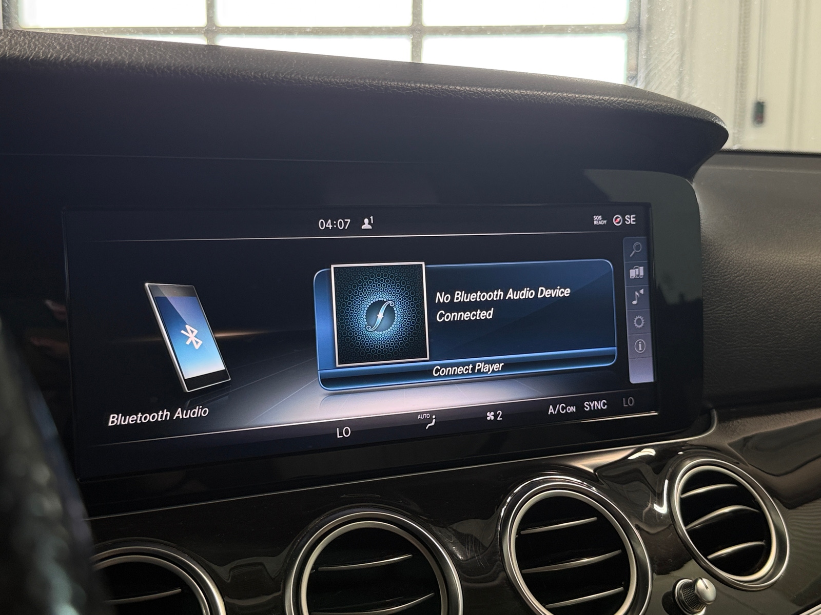 Thumbnail: 2017 Mercedes-Benz E-Class - 3