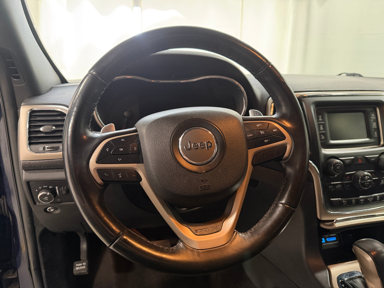 Thumbnail: 2017 Jeep Grand Cherokee - 5