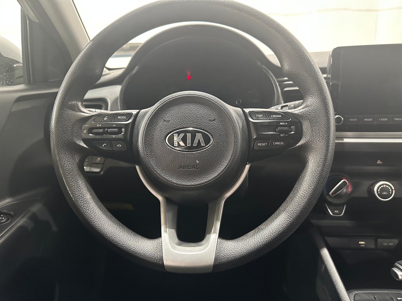 Thumbnail: 2021 Kia Rio - 5
