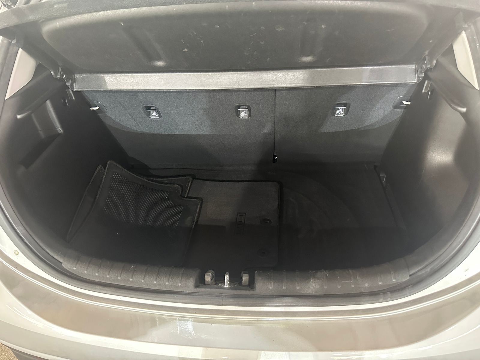 Thumbnail: 2021 Kia Rio - 7