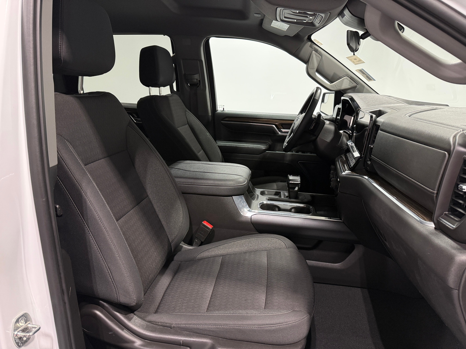 Thumbnail: 2023 Chevrolet Silverado 1500 - 2