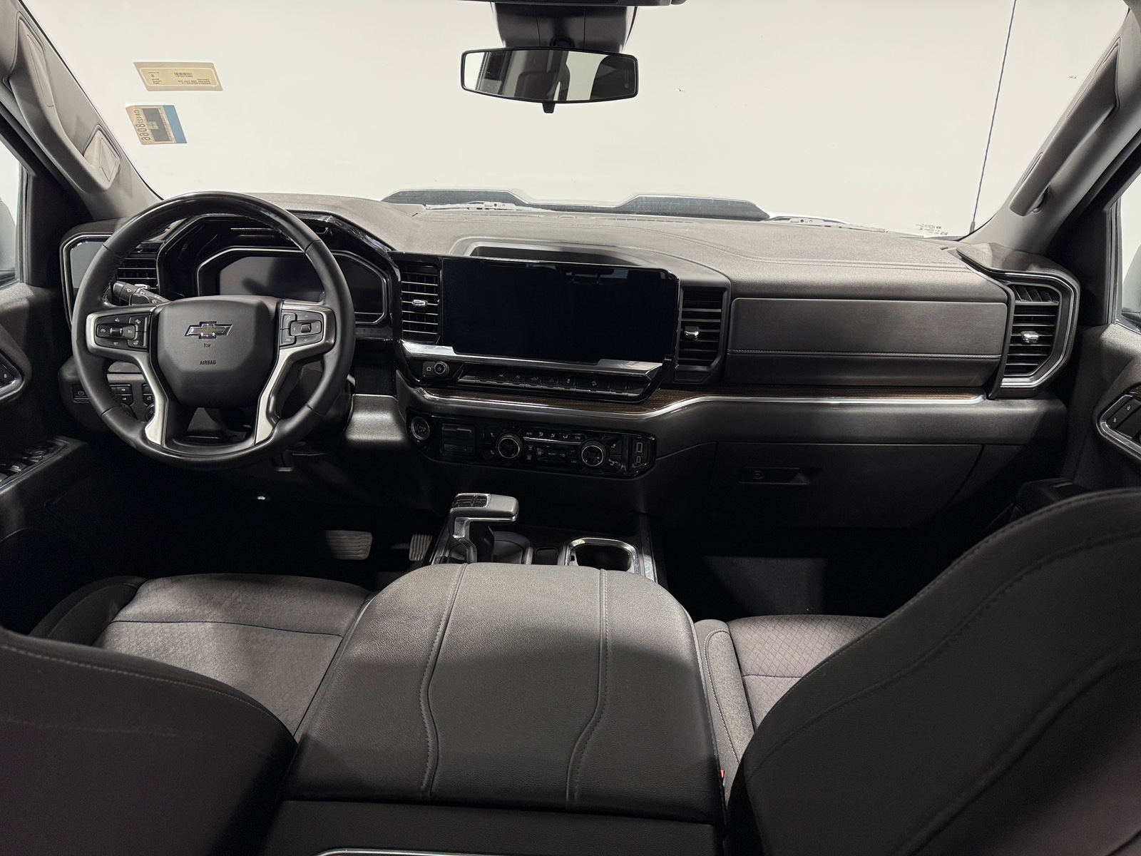 Thumbnail: 2023 Chevrolet Silverado 1500 - 3