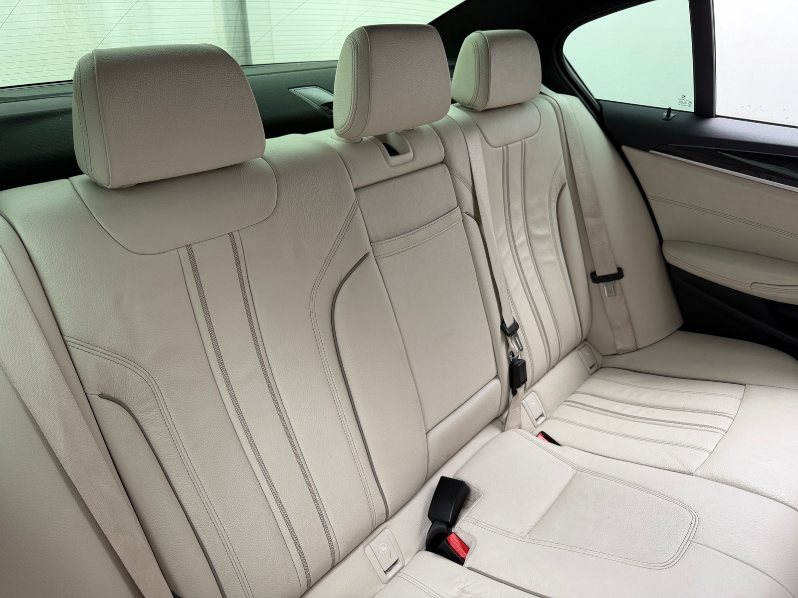 Thumbnail: 2021 BMW 5 Series - 5