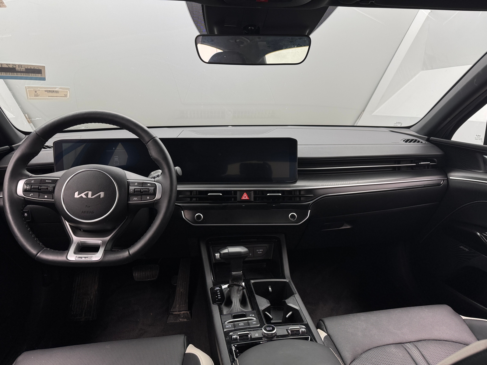 Thumbnail: 2025 Kia K5 - 2