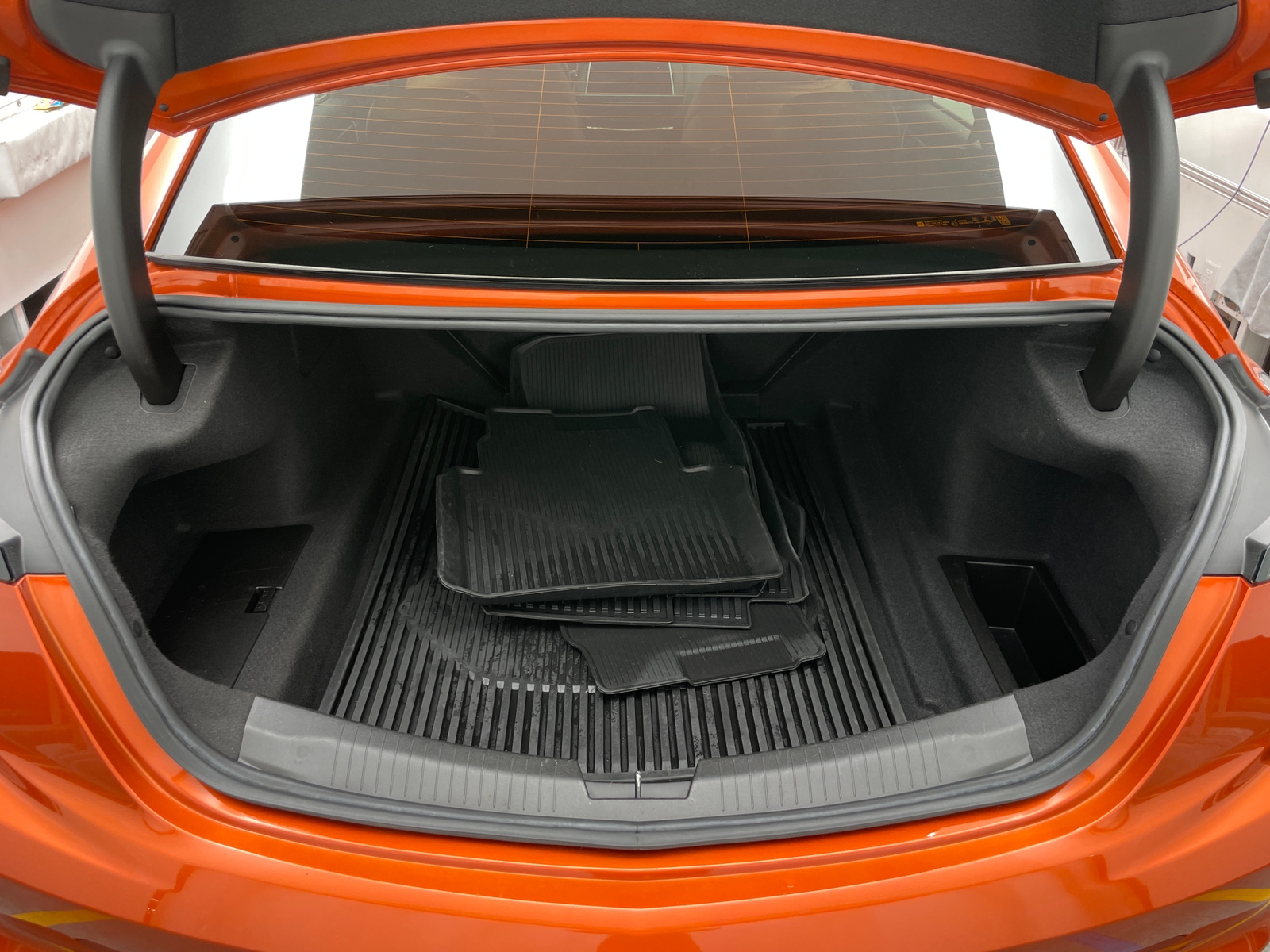 Thumbnail: 2022 Cadillac CT5 - 6