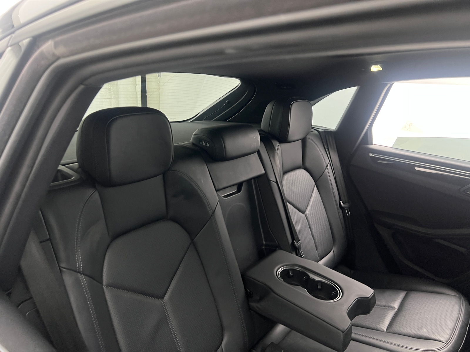 Thumbnail: 2021 Porsche Macan - 5