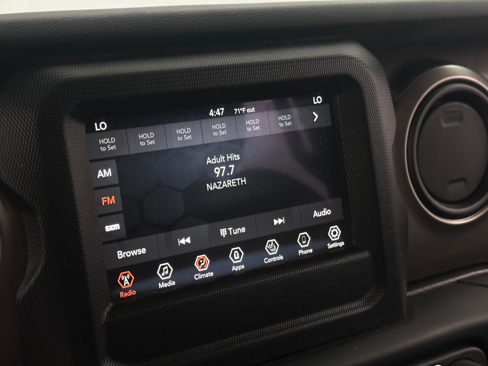 Thumbnail: 2020 Jeep Gladiator - 4