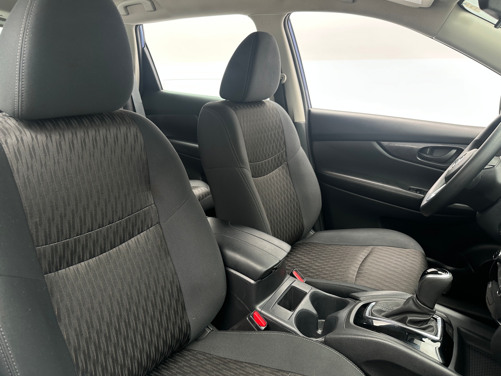 Thumbnail: 2019 Nissan Rogue - 2