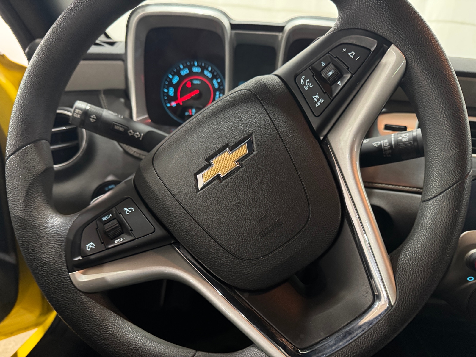 Thumbnail: 2015 Chevrolet Camaro - 4