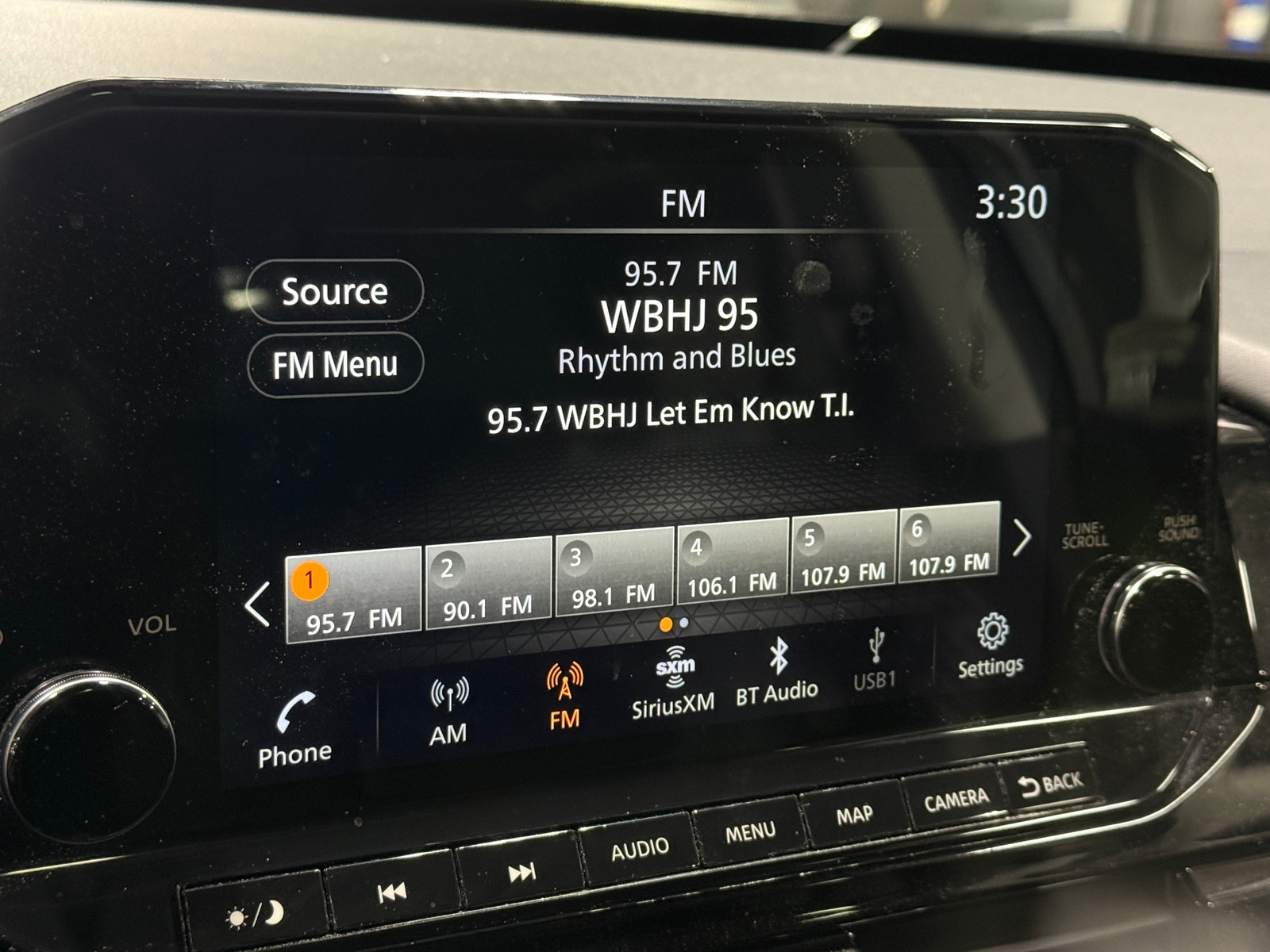 Thumbnail: 2022 Nissan Pathfinder - 3