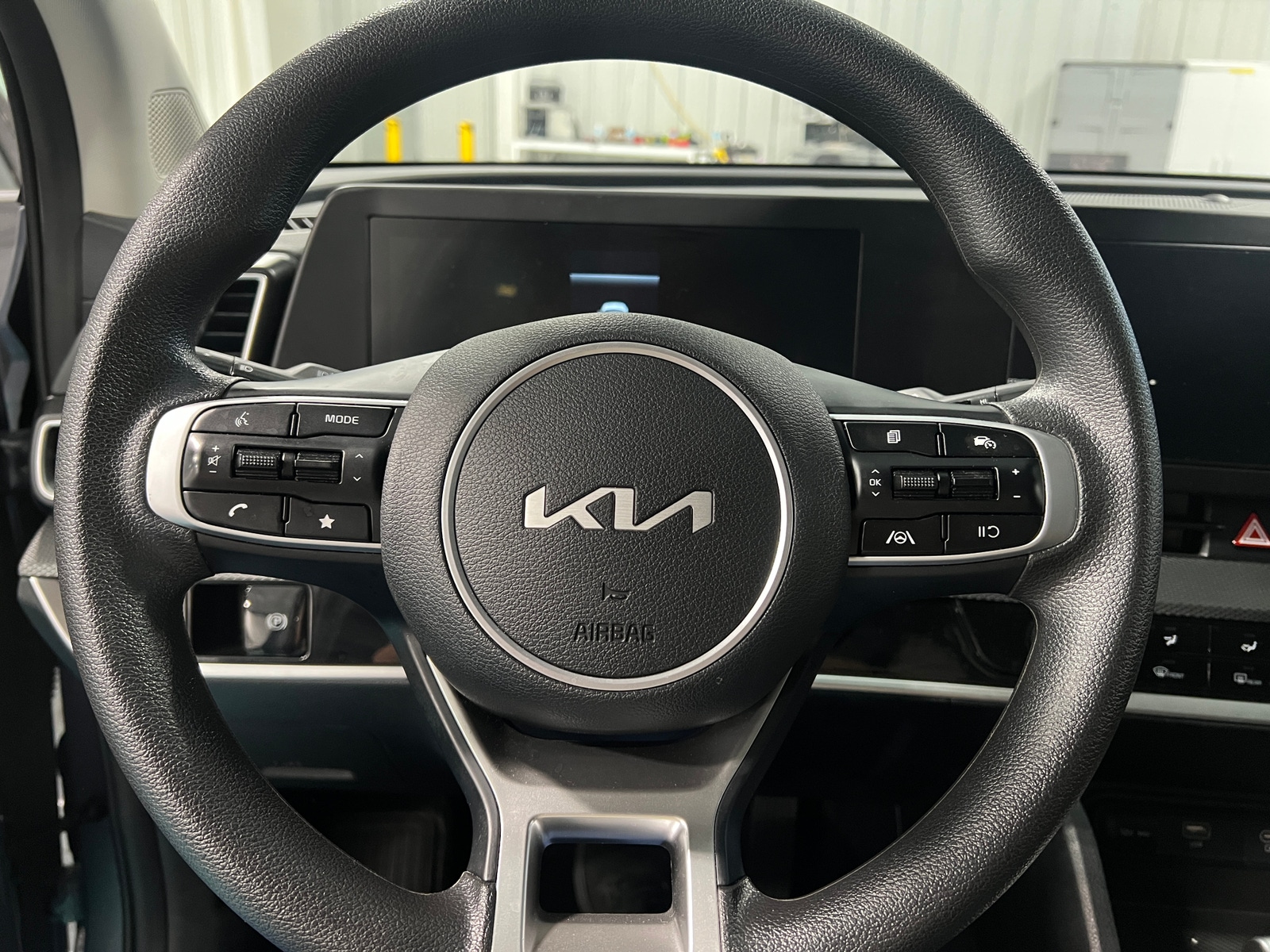 Thumbnail: 2025 Kia Sportage - 5