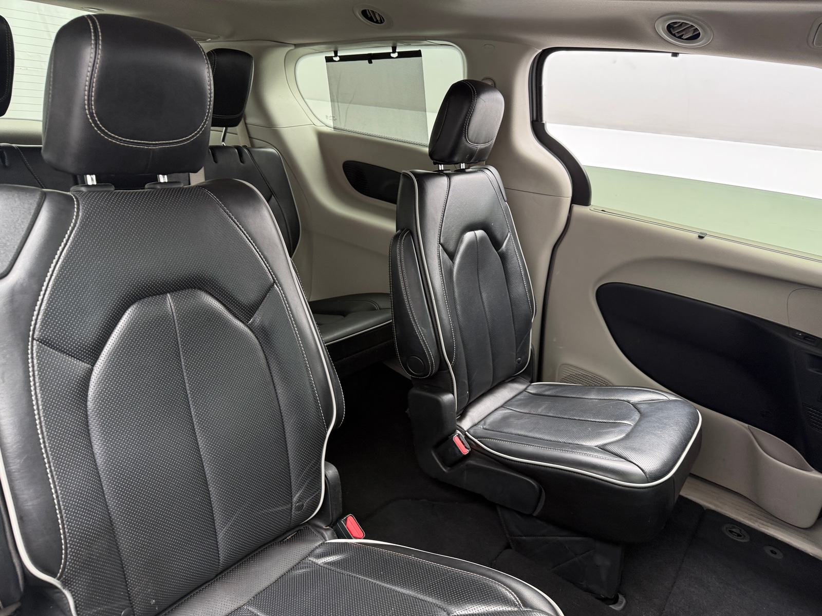 Thumbnail: 2021 Chrysler Pacifica - 5