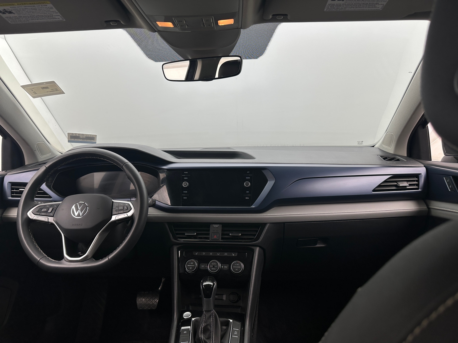 Thumbnail: 2024 Volkswagen Taos - 3