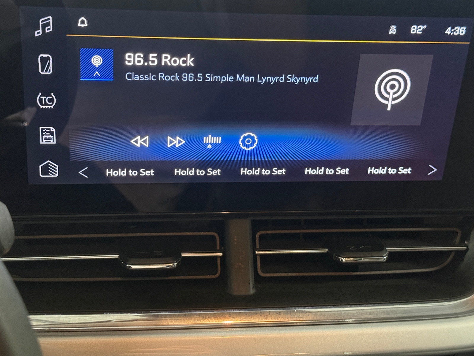 Thumbnail: 2025 Chevrolet Trax - 4