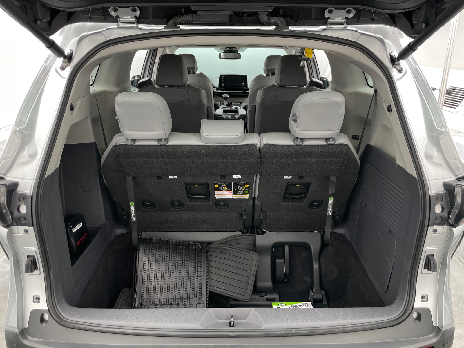 Thumbnail: 2023 Toyota Sienna - 6