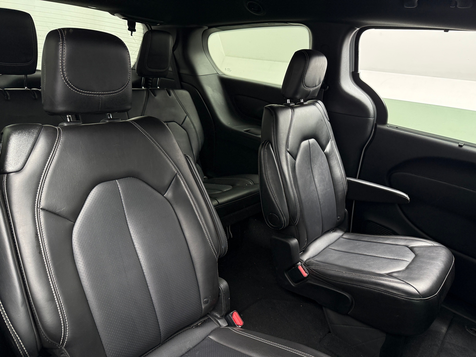 Thumbnail: 2025 Chrysler Pacifica - 5