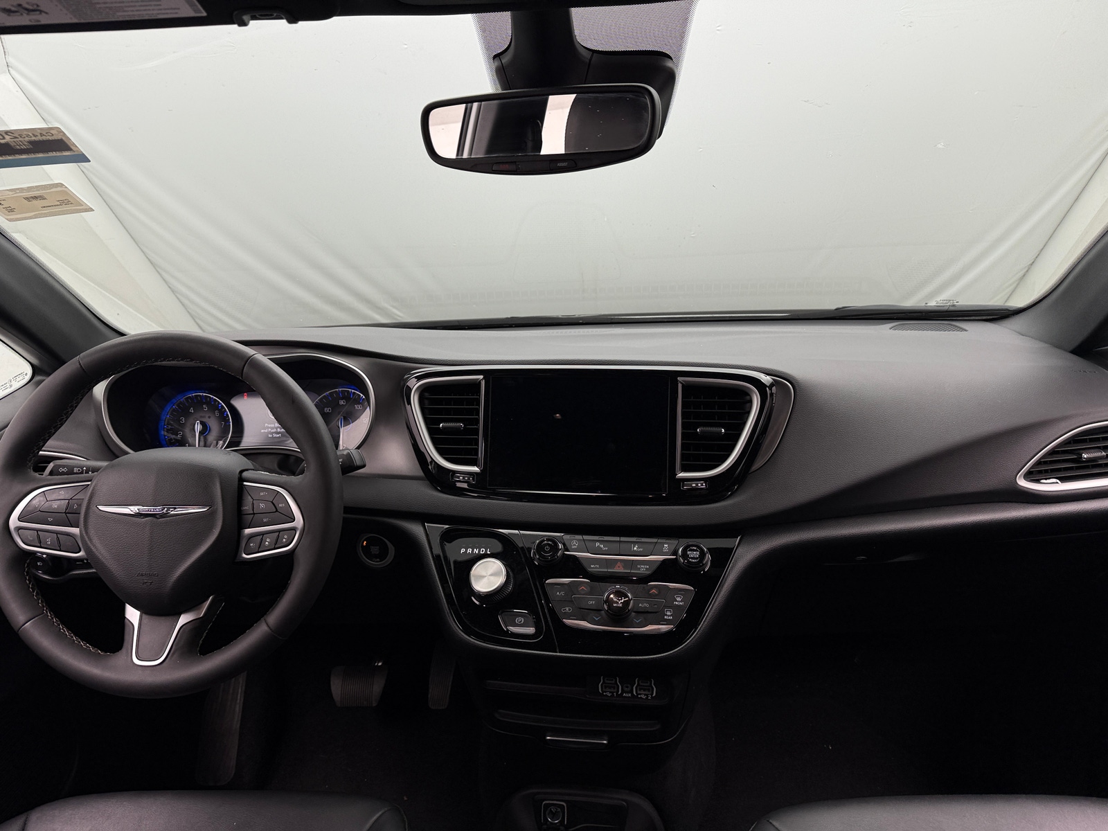 Thumbnail: 2025 Chrysler Pacifica - 2