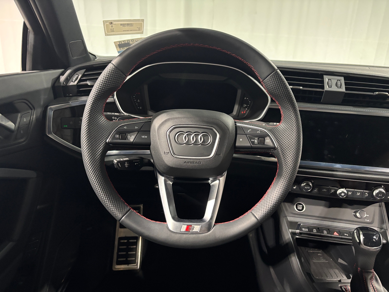 Thumbnail: 2025 Audi Q3 - 4