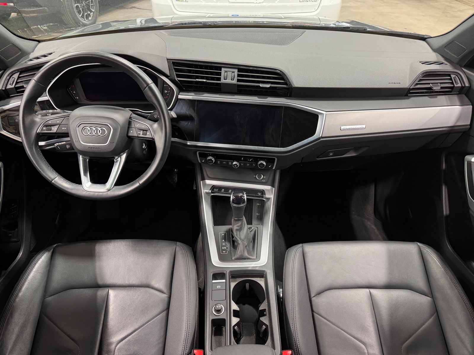 Thumbnail: 2022 Audi Q3 - 2