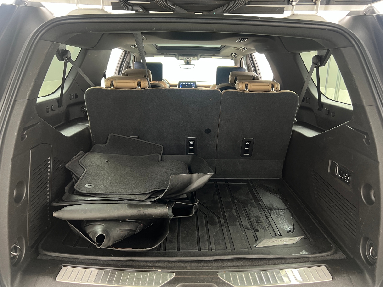 Thumbnail: 2021 Chevrolet Suburban - 6