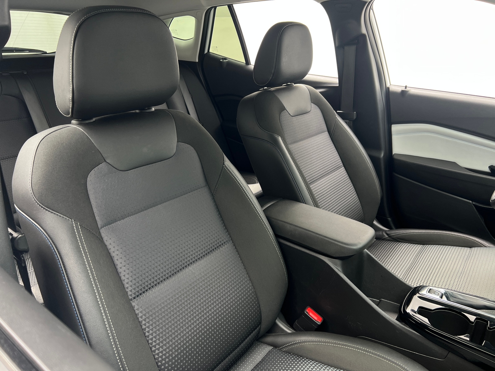 Thumbnail: 2025 Chevrolet Trax - 2