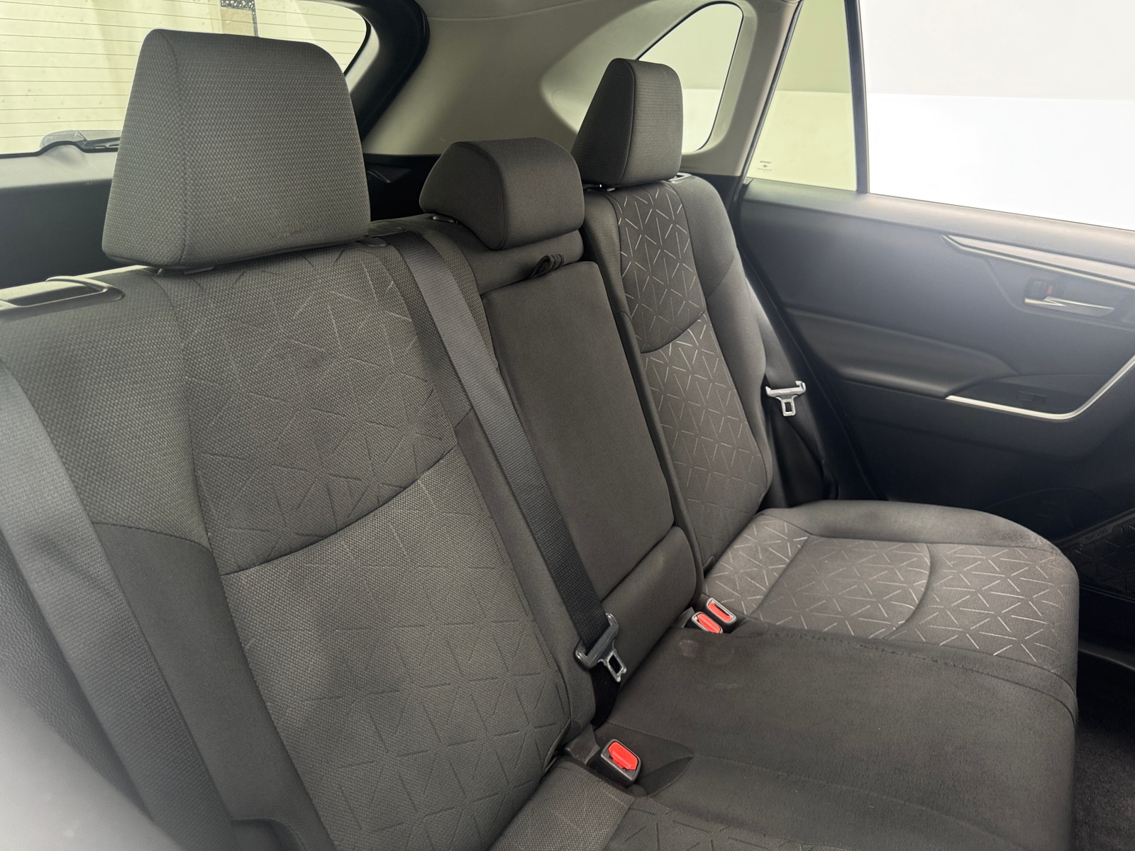 Thumbnail: 2021 Toyota RAV4 - 6