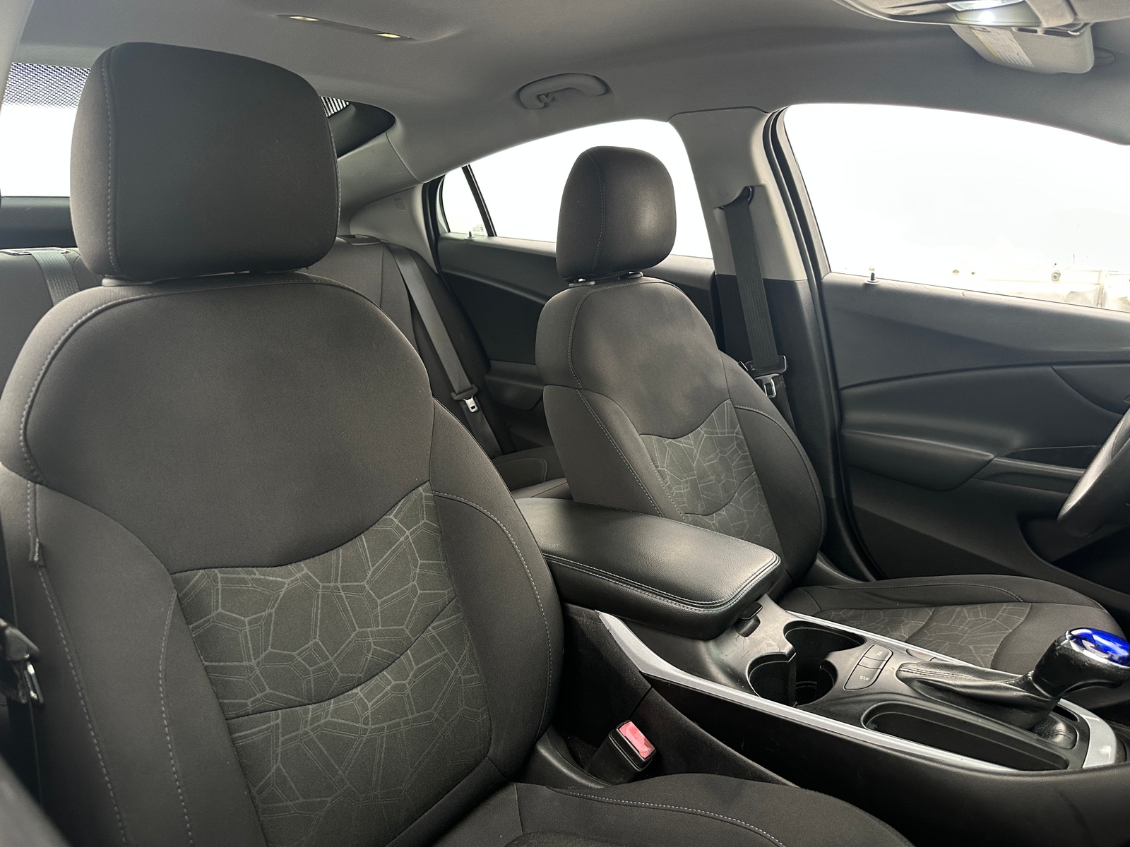 Thumbnail: 2018 Chevrolet Volt - 2