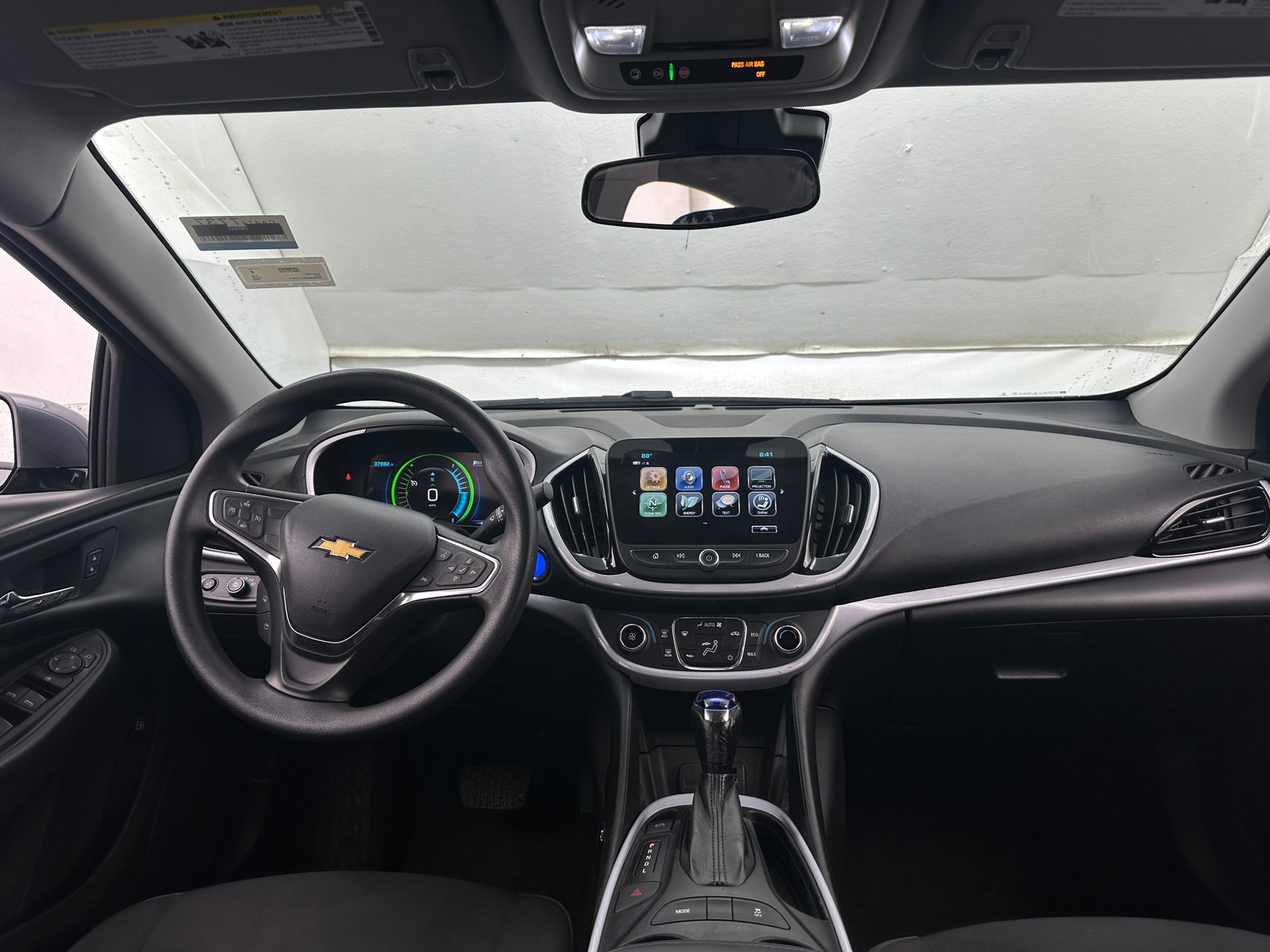 Thumbnail: 2018 Chevrolet Volt - 3