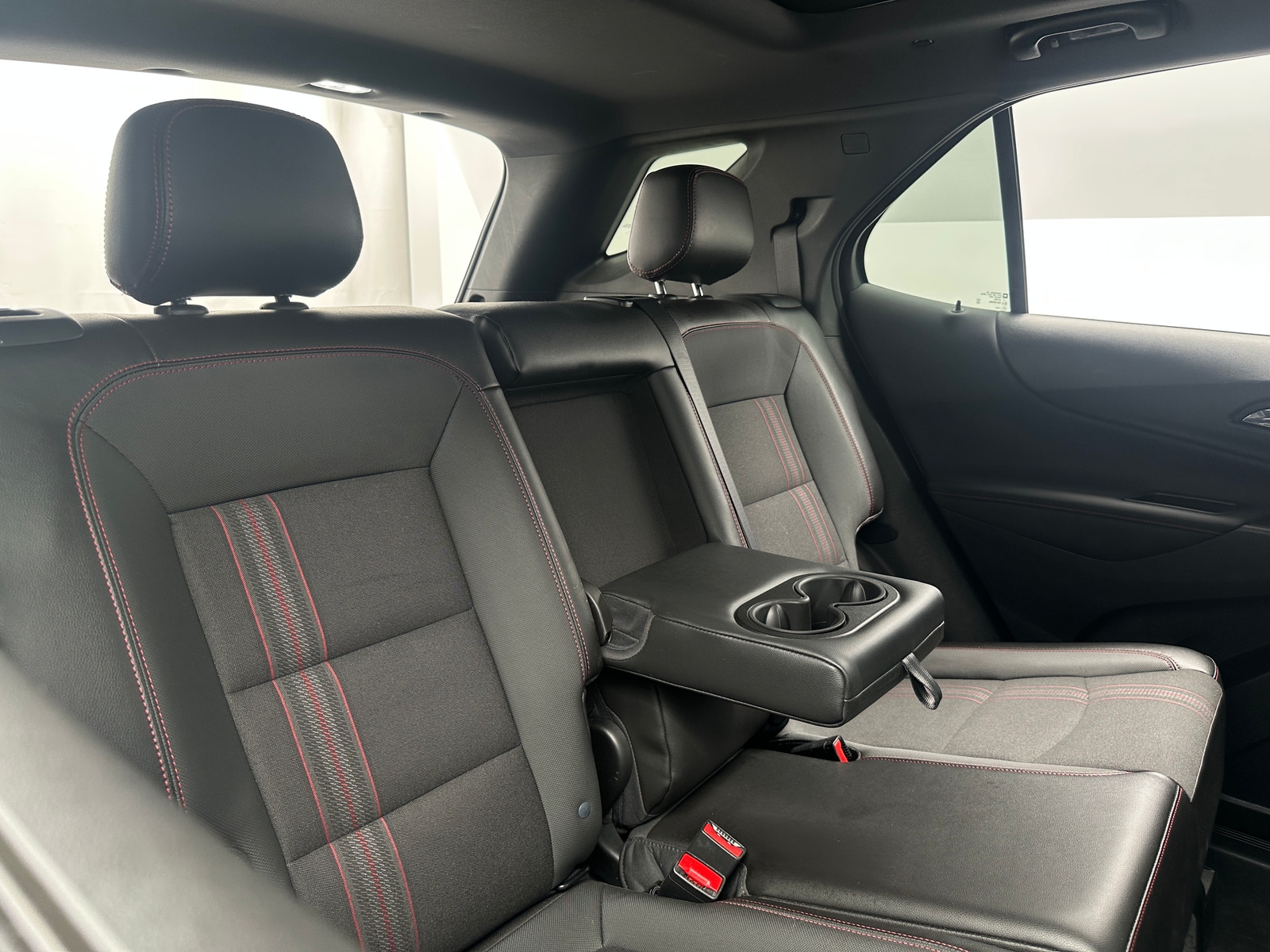 Thumbnail: 2022 Chevrolet Equinox - 6