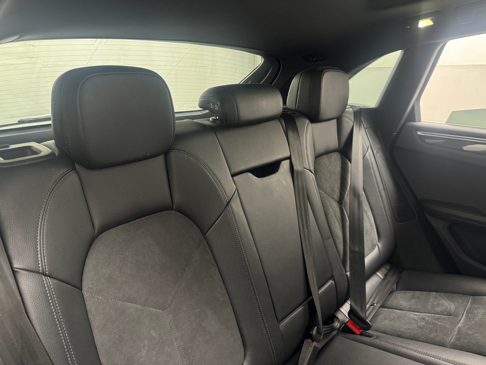 Thumbnail: 2018 Porsche Macan - 5