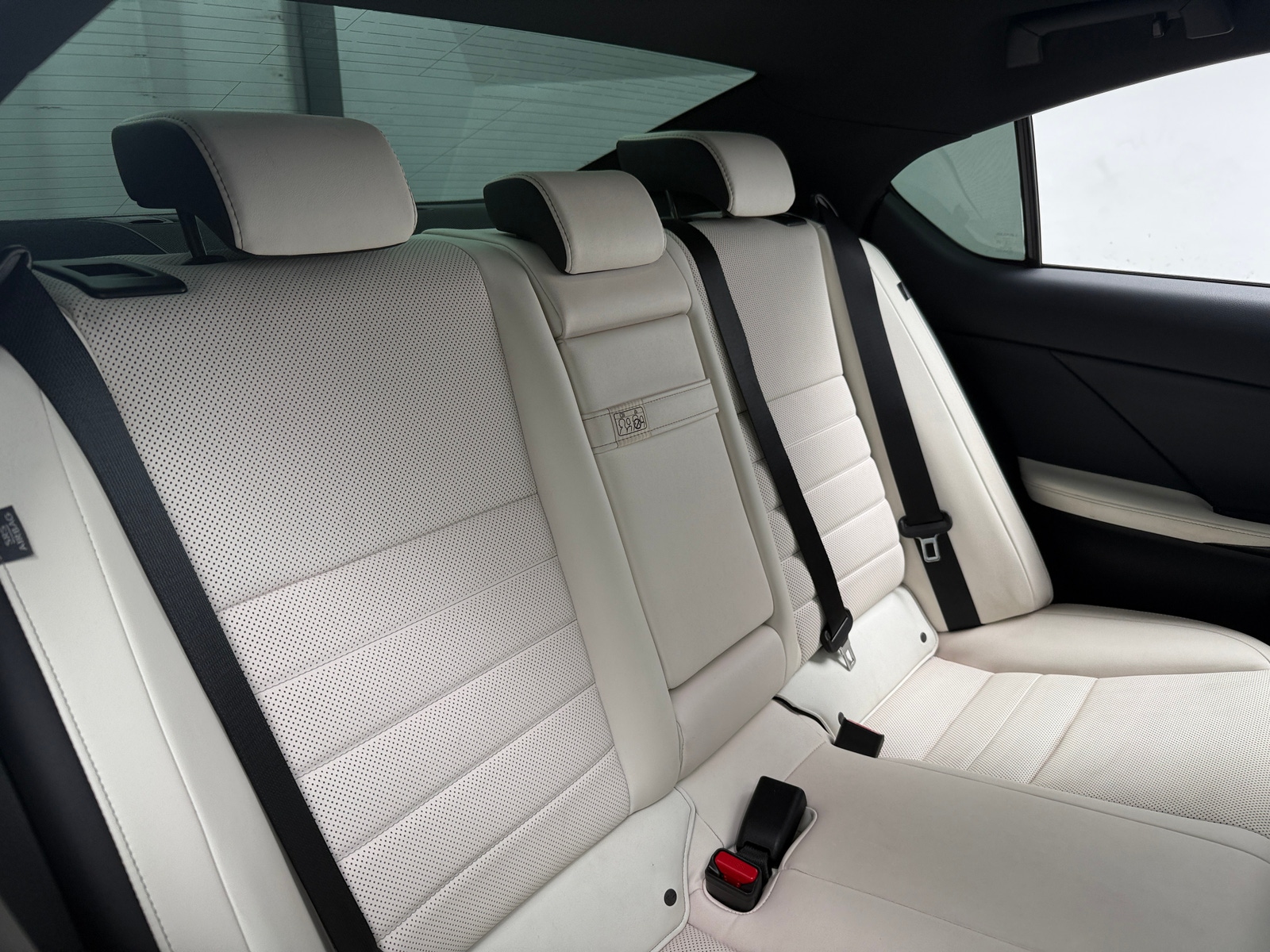 Thumbnail: 2022 Lexus IS - 5