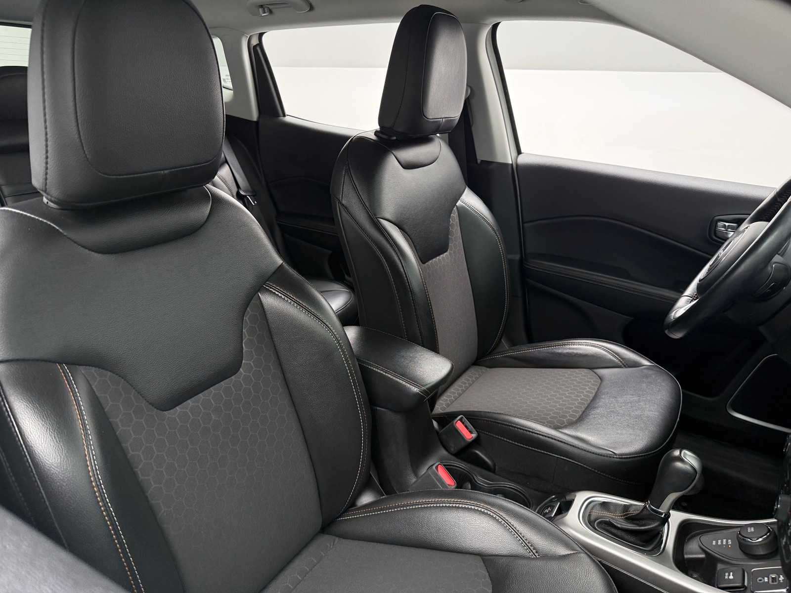 Thumbnail: 2020 Jeep Compass - 2