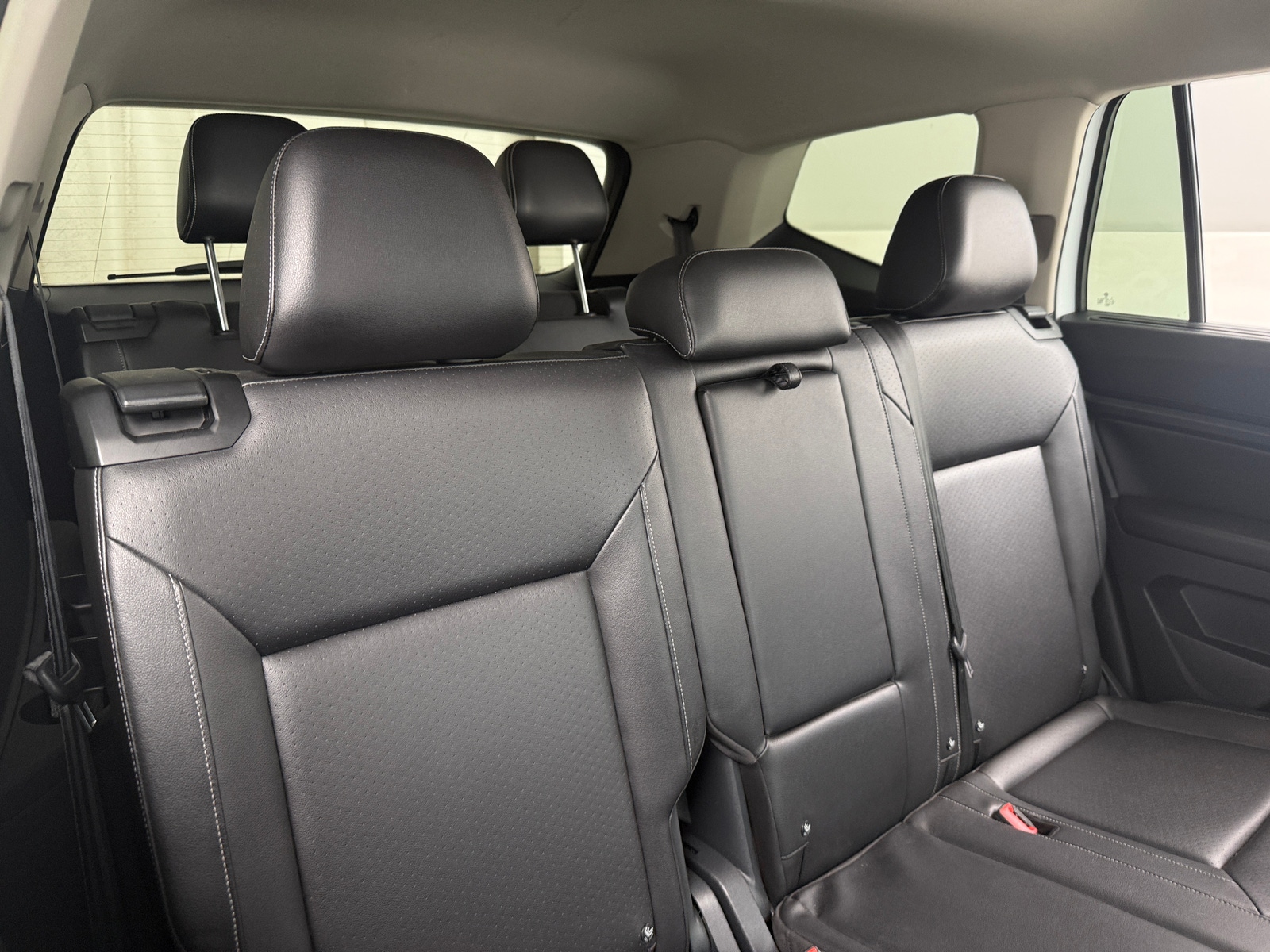 Thumbnail: 2018 Volkswagen Atlas - 5