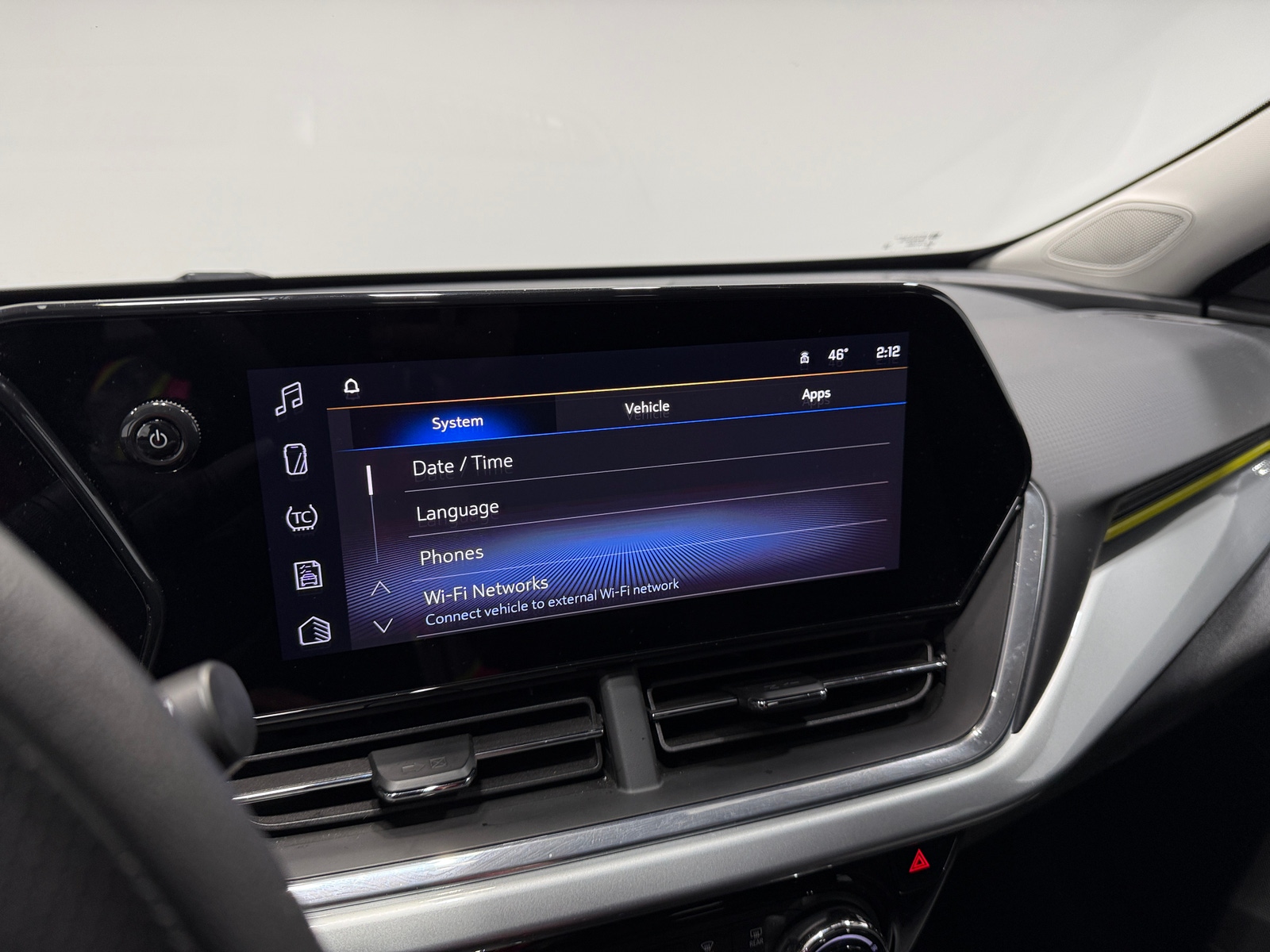 Thumbnail: 2025 Chevrolet Trax - 4