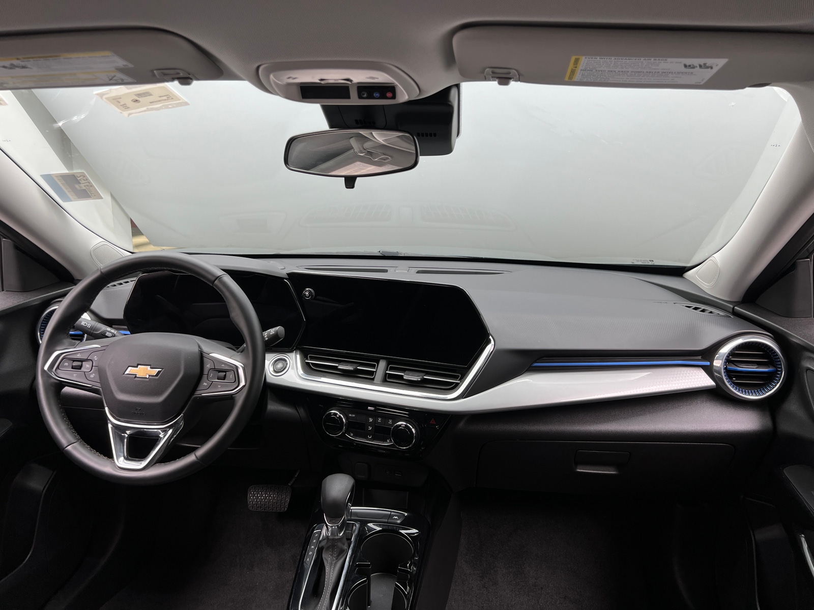 Thumbnail: 2025 Chevrolet Trax - 3