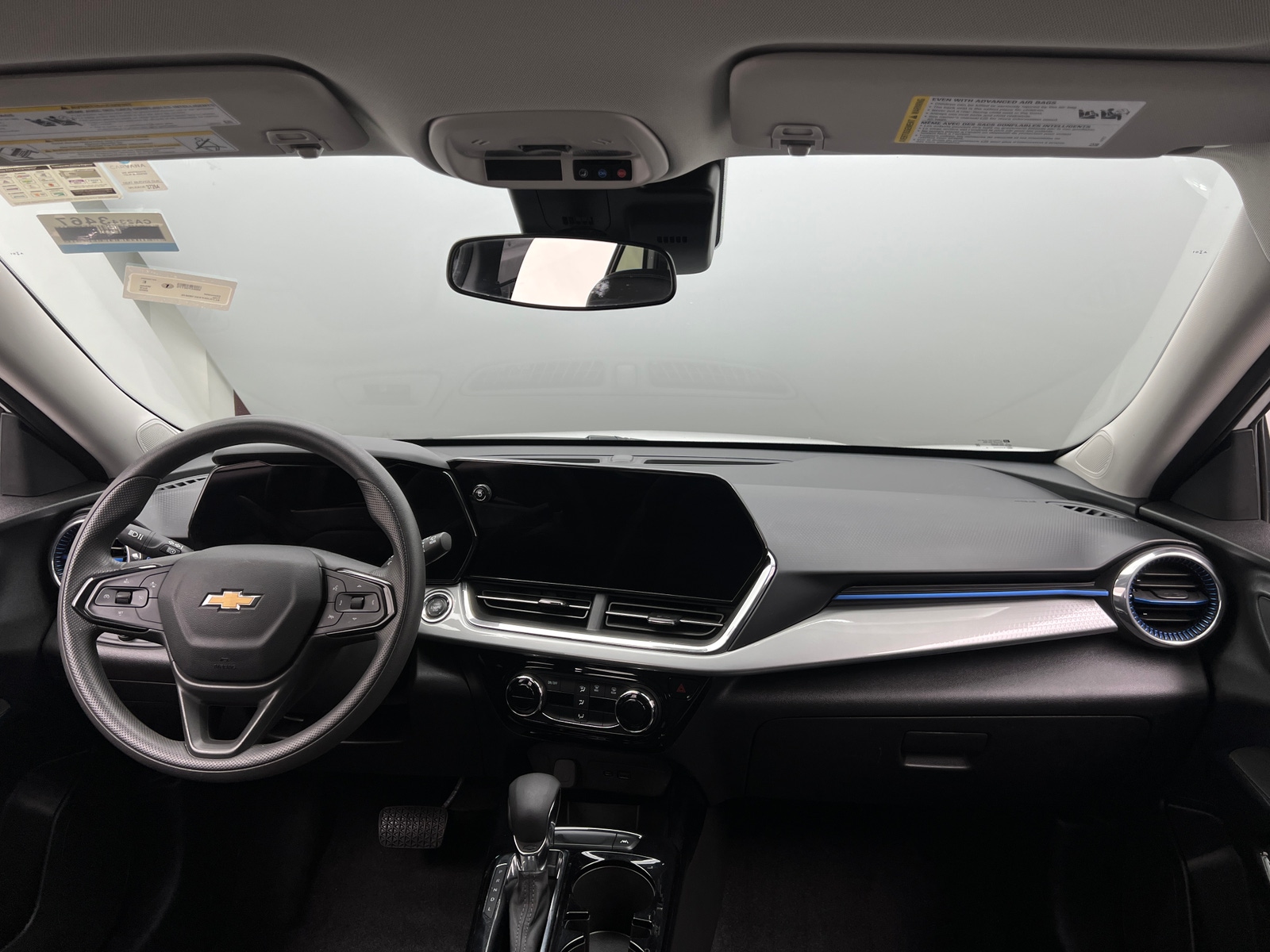 Thumbnail: 2025 Chevrolet Trax - 3