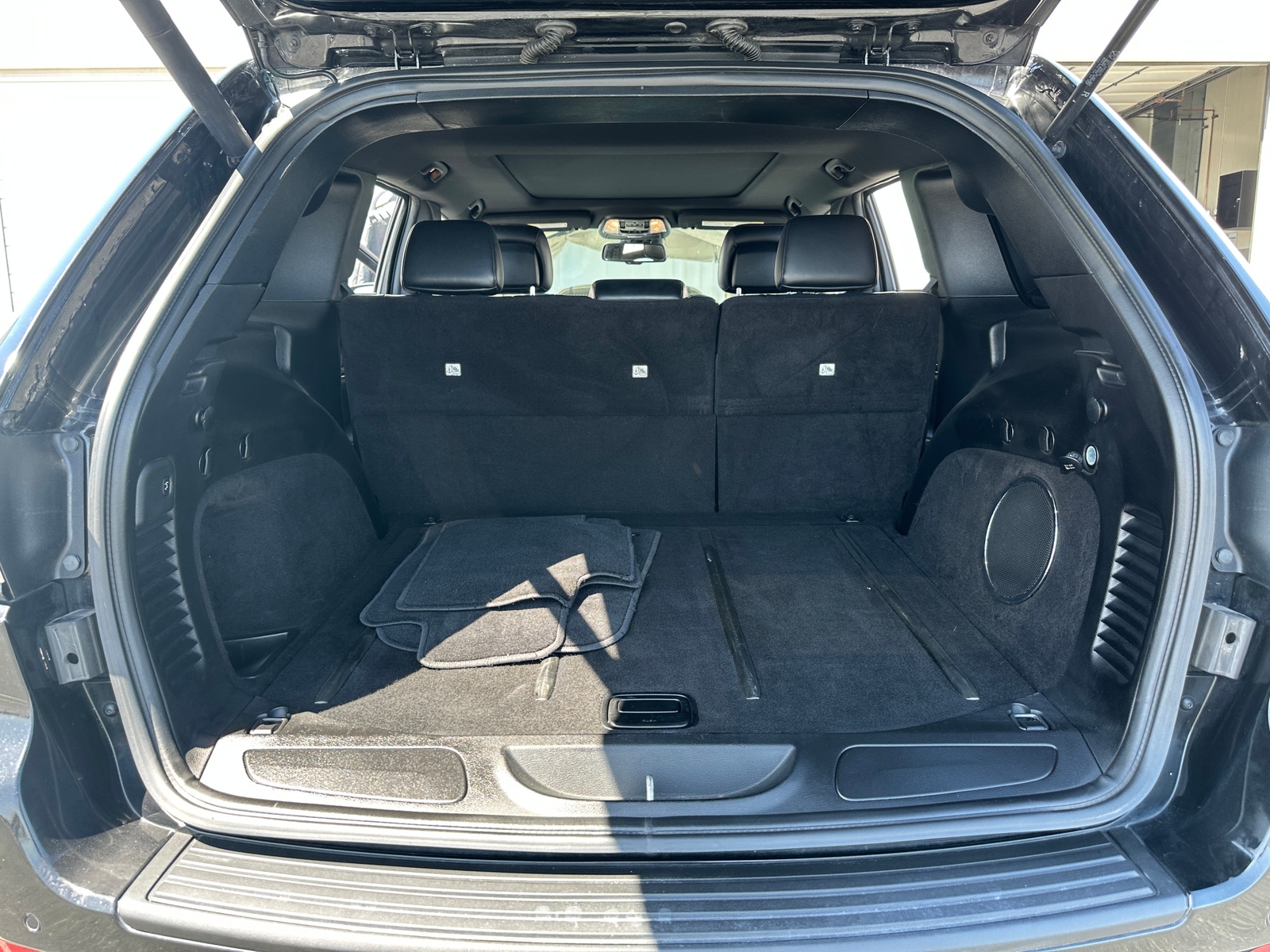 Thumbnail: 2014 Jeep Grand Cherokee - 6