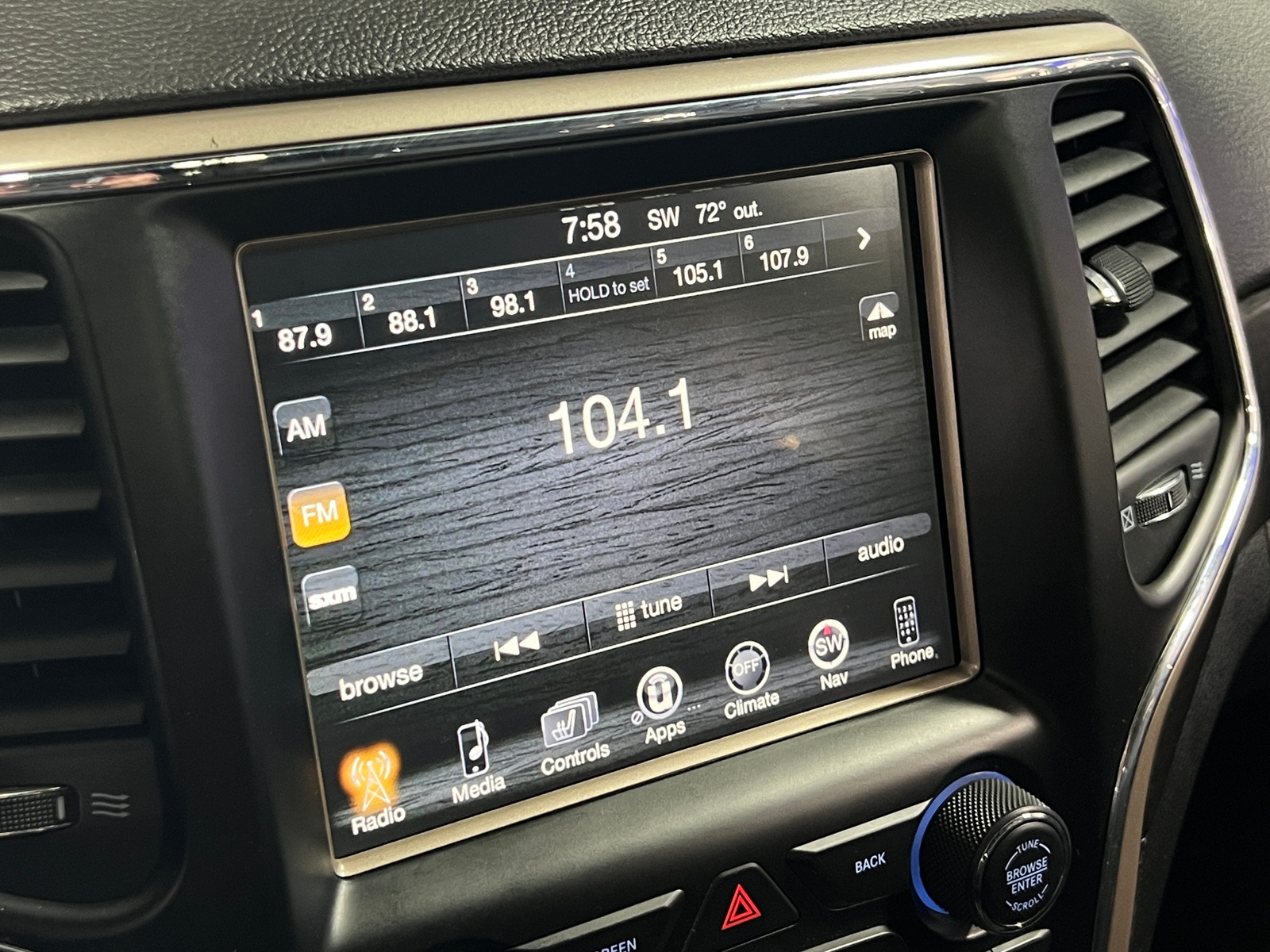 Thumbnail: 2014 Jeep Grand Cherokee - 4