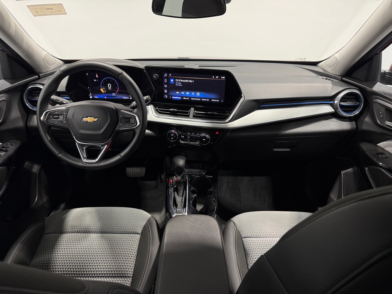 Thumbnail: 2025 Chevrolet Trax - 3