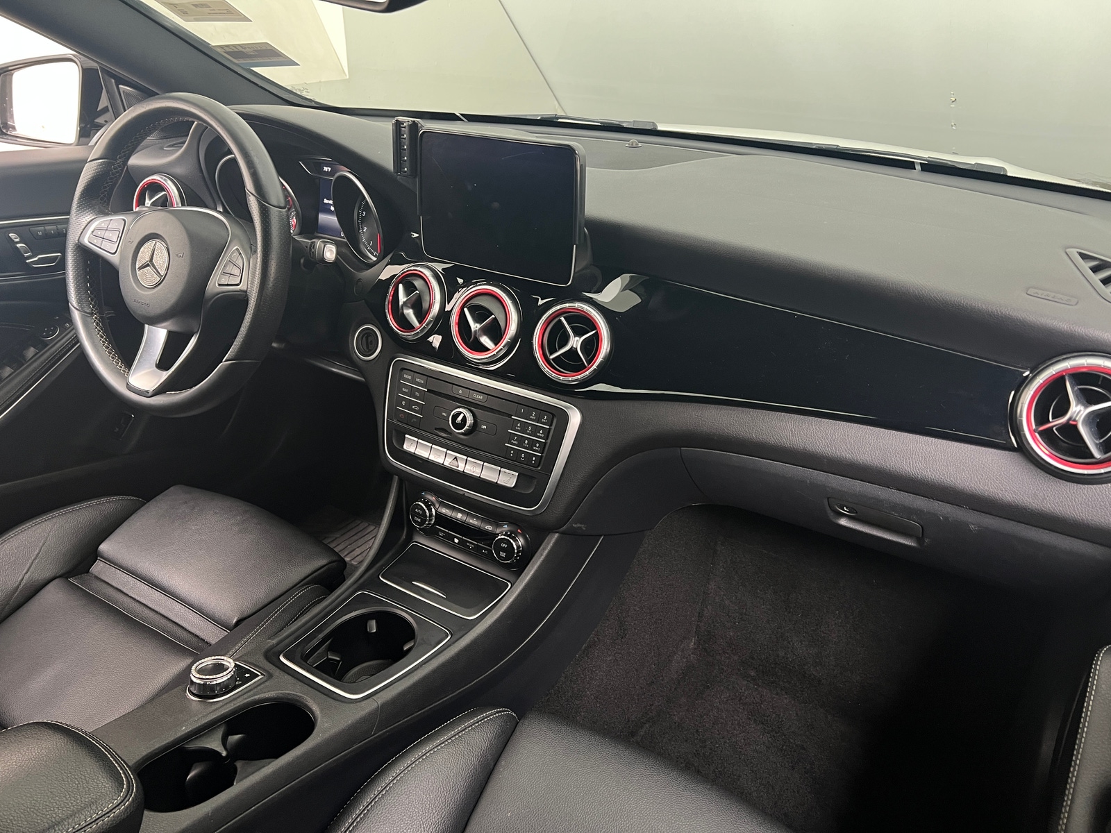 Thumbnail: 2018 Mercedes-Benz CLA - 2