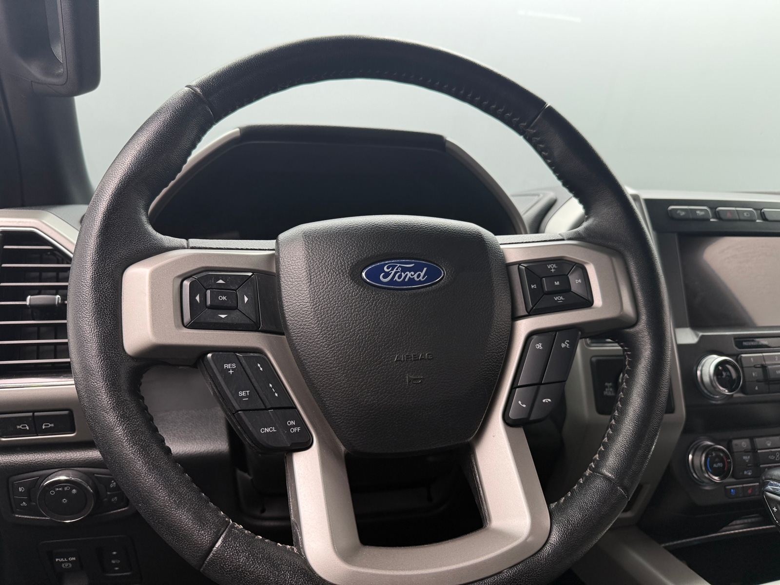 Thumbnail: 2019 Ford Econoline - 4