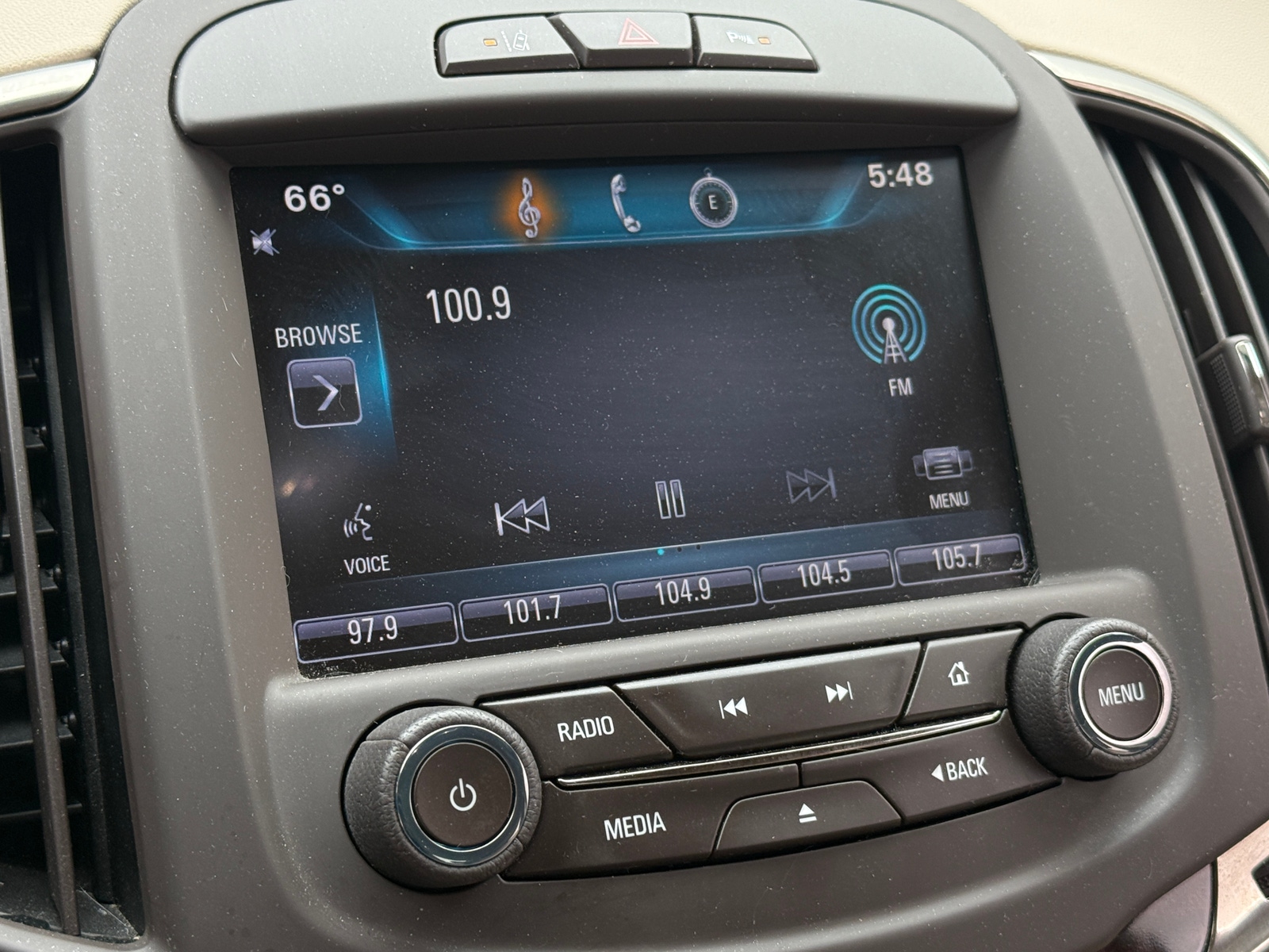 Thumbnail: 2015 Buick LaCrosse - 3