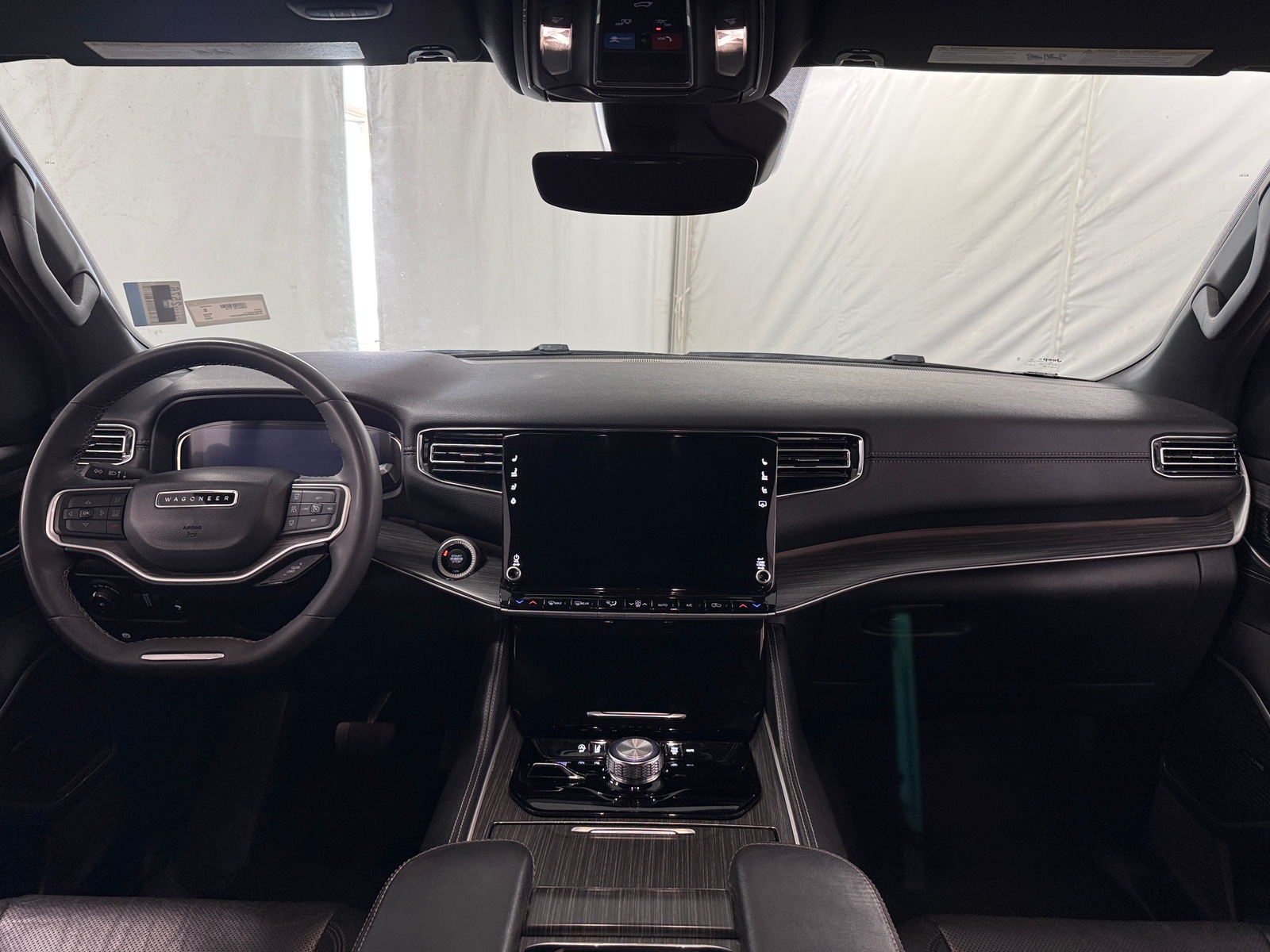 Thumbnail: 2023 Jeep Wagoneer - 2