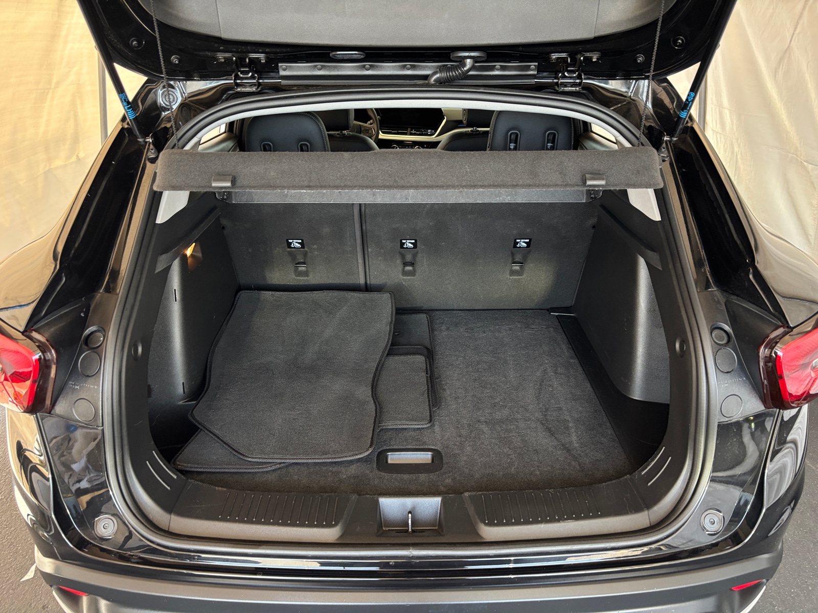 Thumbnail: 2025 Chevrolet Trax - 7