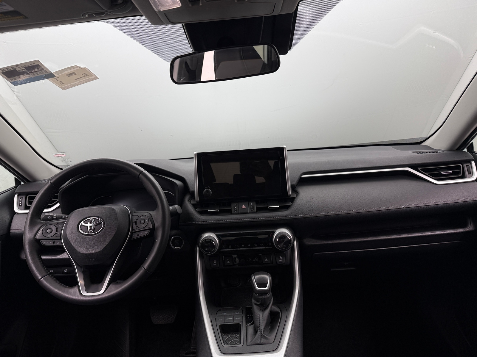 Thumbnail: 2025 Toyota RAV4 - 2