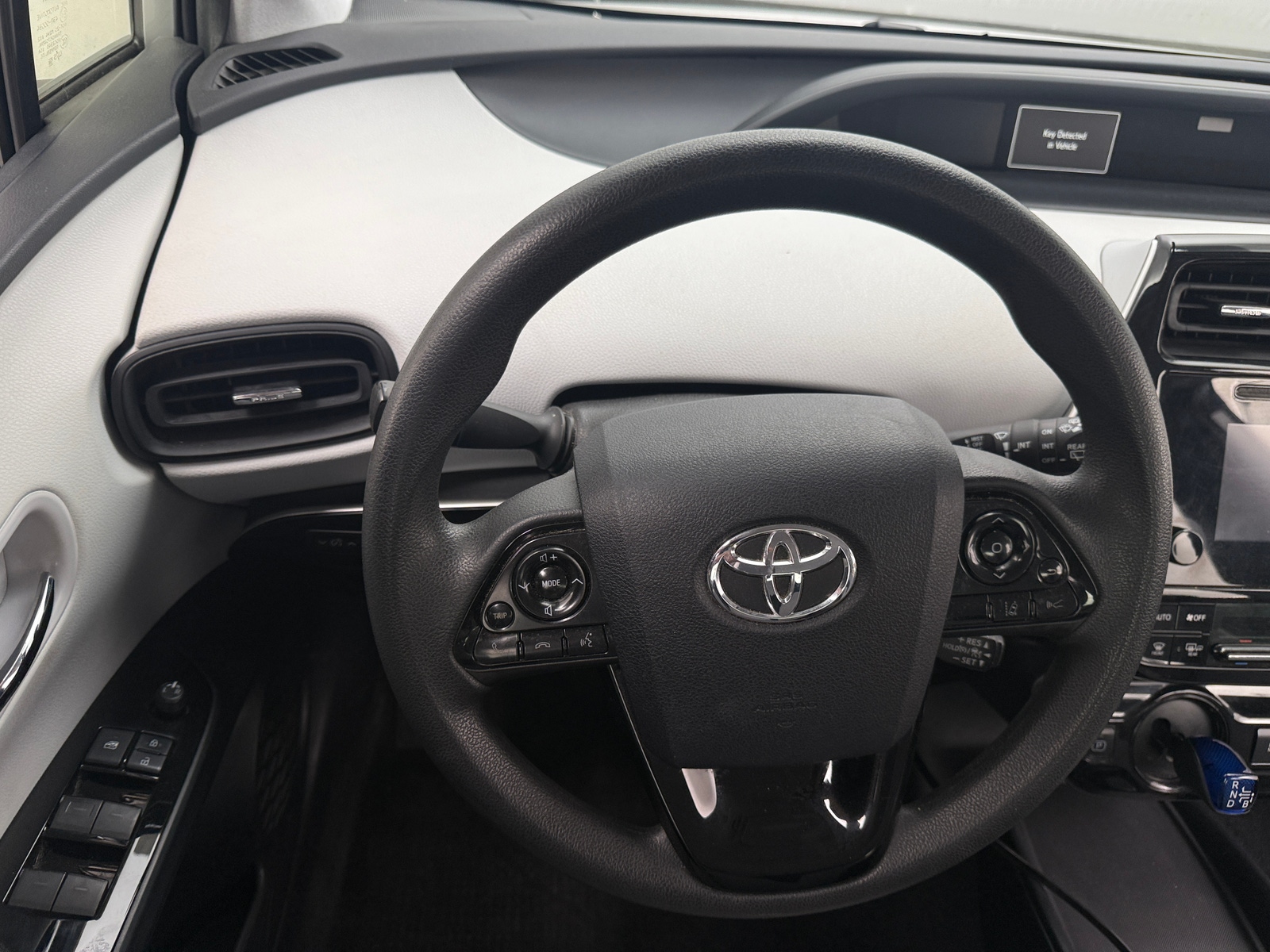 Thumbnail: 2019 Toyota Prius - 5