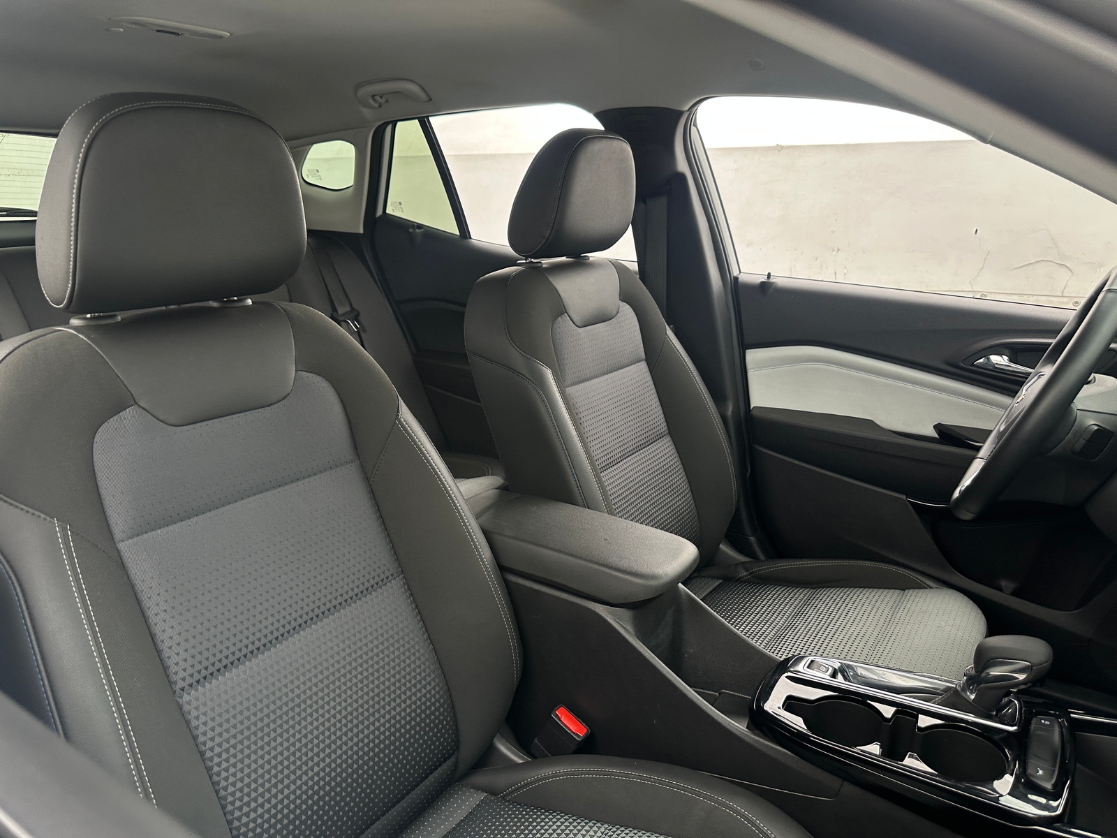 Thumbnail: 2025 Chevrolet Trax - 2