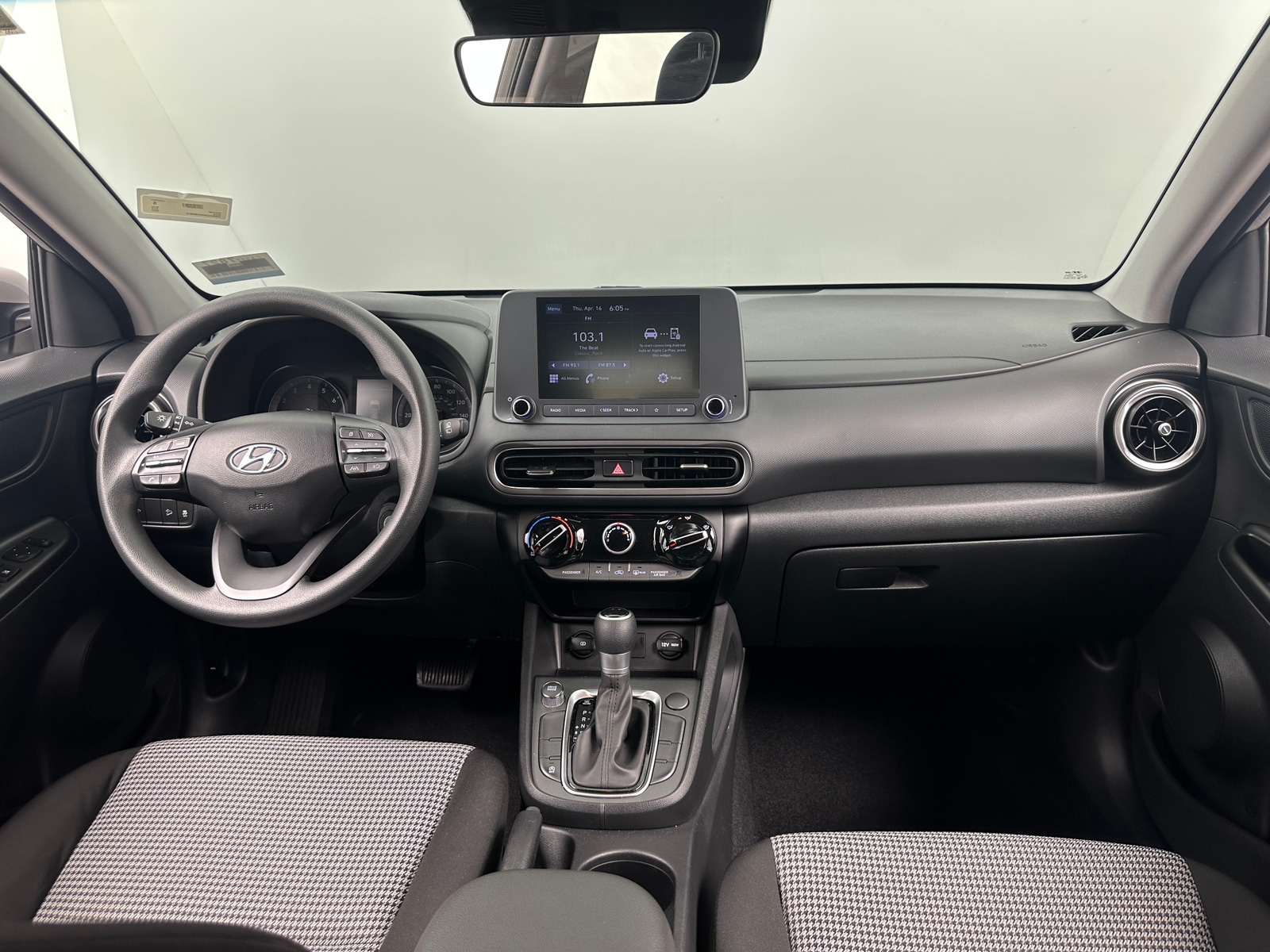 Thumbnail: 2022 Hyundai Kona - 3