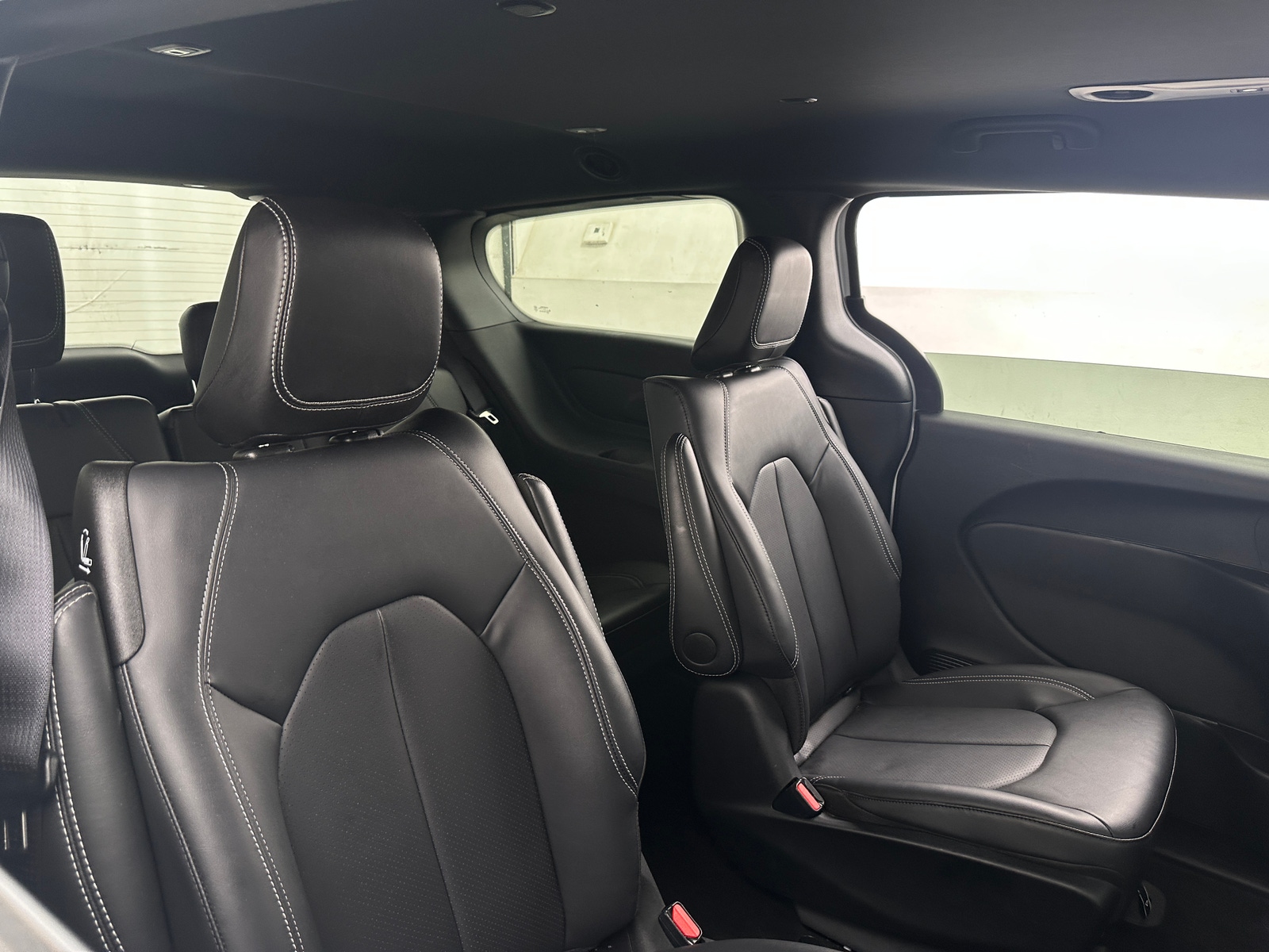 Thumbnail: 2025 Chrysler Pacifica - 5